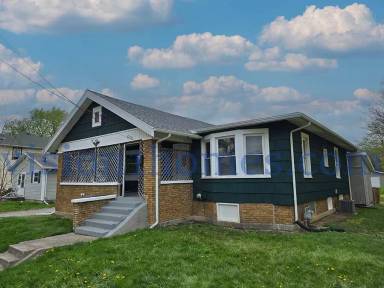 Main picture of 678 N McDonel St