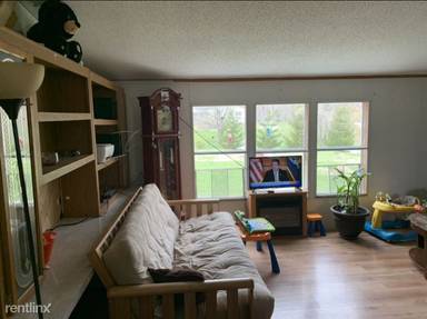 Main picture of 10430 Olean Rd