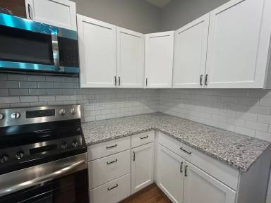 Main picture of 839 Locust St