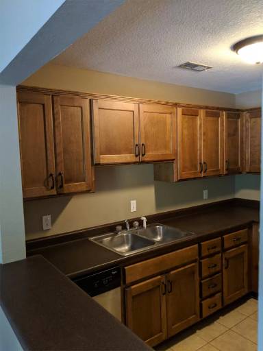 Main picture of 400 Wisconsin St - I