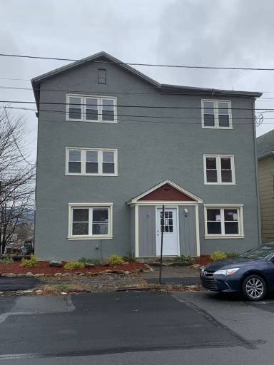 Main picture of 932 Prospect Ave