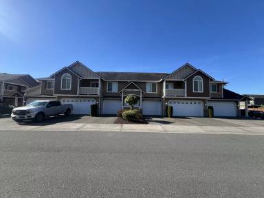 Main picture of 5022 148th St NE