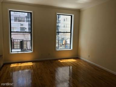 Main picture of 65 W 56th St