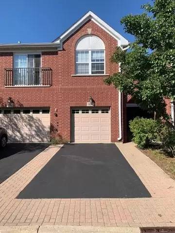 Main picture of 989 Kensington Dr