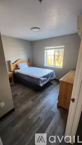 Main picture of 112 E Park St