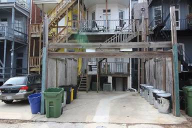 Main picture of 2731 Saint Paul St