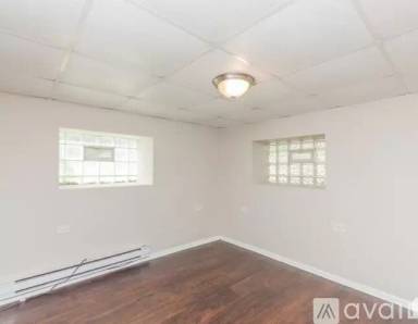 Main picture of 3517 W Grace St