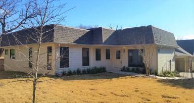 Main picture of 2802 Warren St