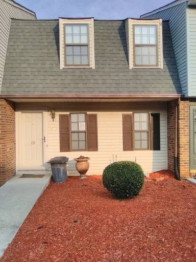 Main picture of 151 Kitty Hawk Sq