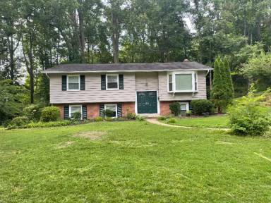 Main picture of 8511 Canterbury Dr