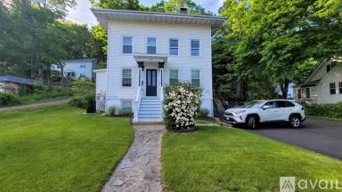 Main picture of 156 E Main St