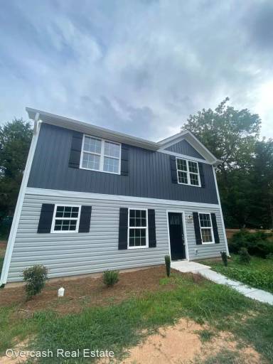 Main picture of 1225 Carolyn Ave