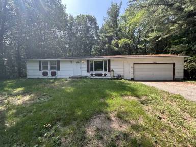 Main picture of 385 N Lakeshore Dr
