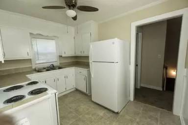 Main picture of 2313 3rd St NE