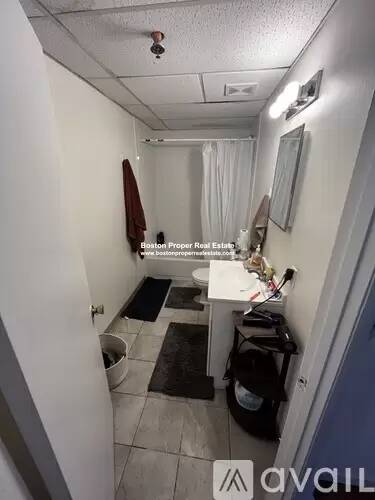 Main picture of 1124-26 Boylston St