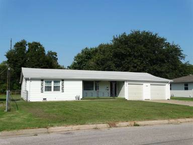 Main picture of 1003 S Arthur St