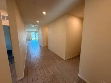 Main picture of 12644 W Gardenia Ave
