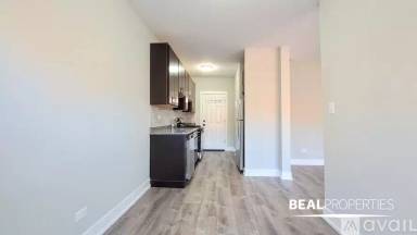 Main picture of 620-30 W Cornelia Ave