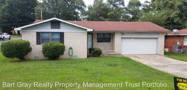 Main picture of 907 E Woodruff Ave