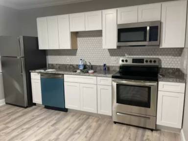 Main picture of 40 Sachem Dr