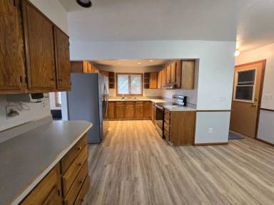Main picture of 130 Neu Vu Ave