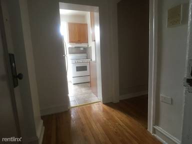 Main picture of 1365 W Estes Ave