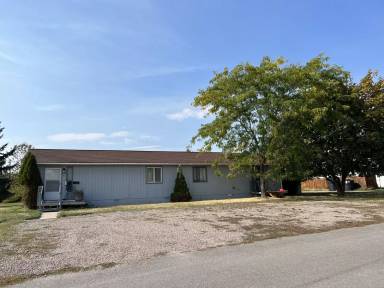 Main picture of 1205 8th St W