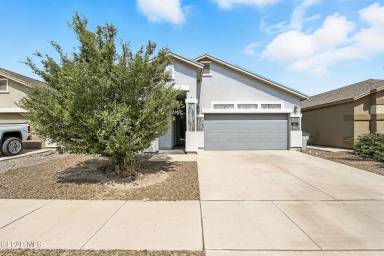 Main picture of 3964 Desert Nomad Dr