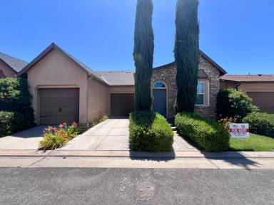 Main picture of 3768 Heritage Ln