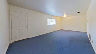 Main picture of 5709 Sue Ln
