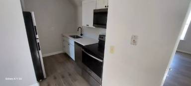 Main picture of 2359 Menard St