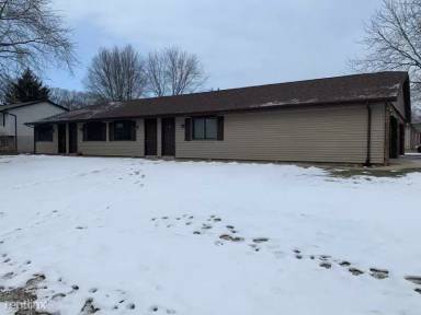 Main picture of 120-32 Kickapoo Dr & 101-21 Shoshone Dr