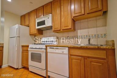 Main picture of 2821 Astoria Blvd
