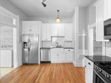 Main picture of 936 Mariposa St