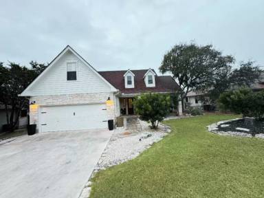 Main picture of 53 Whistling Wind Ln