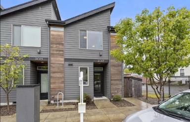 Main picture of 2017 SE Yamhill St