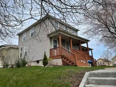 Main picture of 619 N 4th St