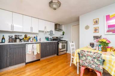 Main picture of 5 Munroe St