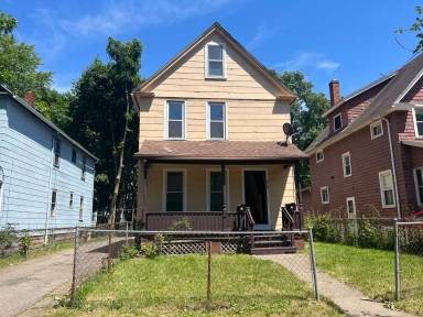 Main picture of 64 Lincoln Ave