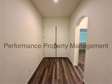 Main picture of 11707 Hollybrook Ln