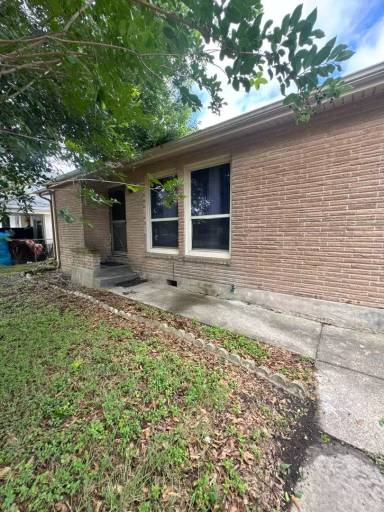 Main picture of 2709 Milo St