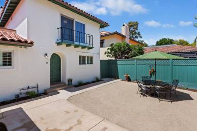 Main picture of 748 Casiano Dr