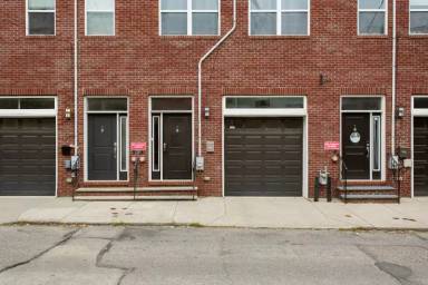 Main picture of 1123 Leopard St