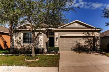 Main picture of 8008 Alamosa Wood Ave