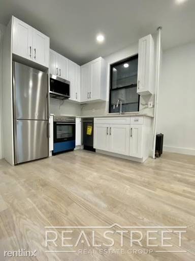 Main picture of 187 Bond St