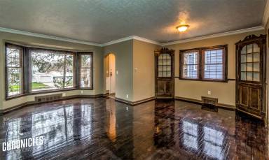 Main picture of 3615 N 61st St