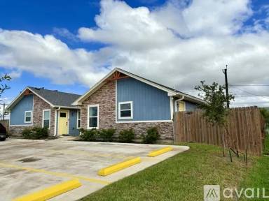 Main picture of 2220 Northridge Ave