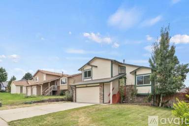 Main picture of 770 Stargate Dr