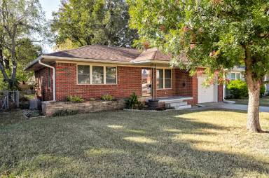 Main picture of 806 Denison Dr