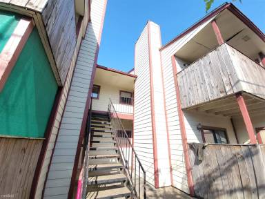Main picture of Twin City Condominiums